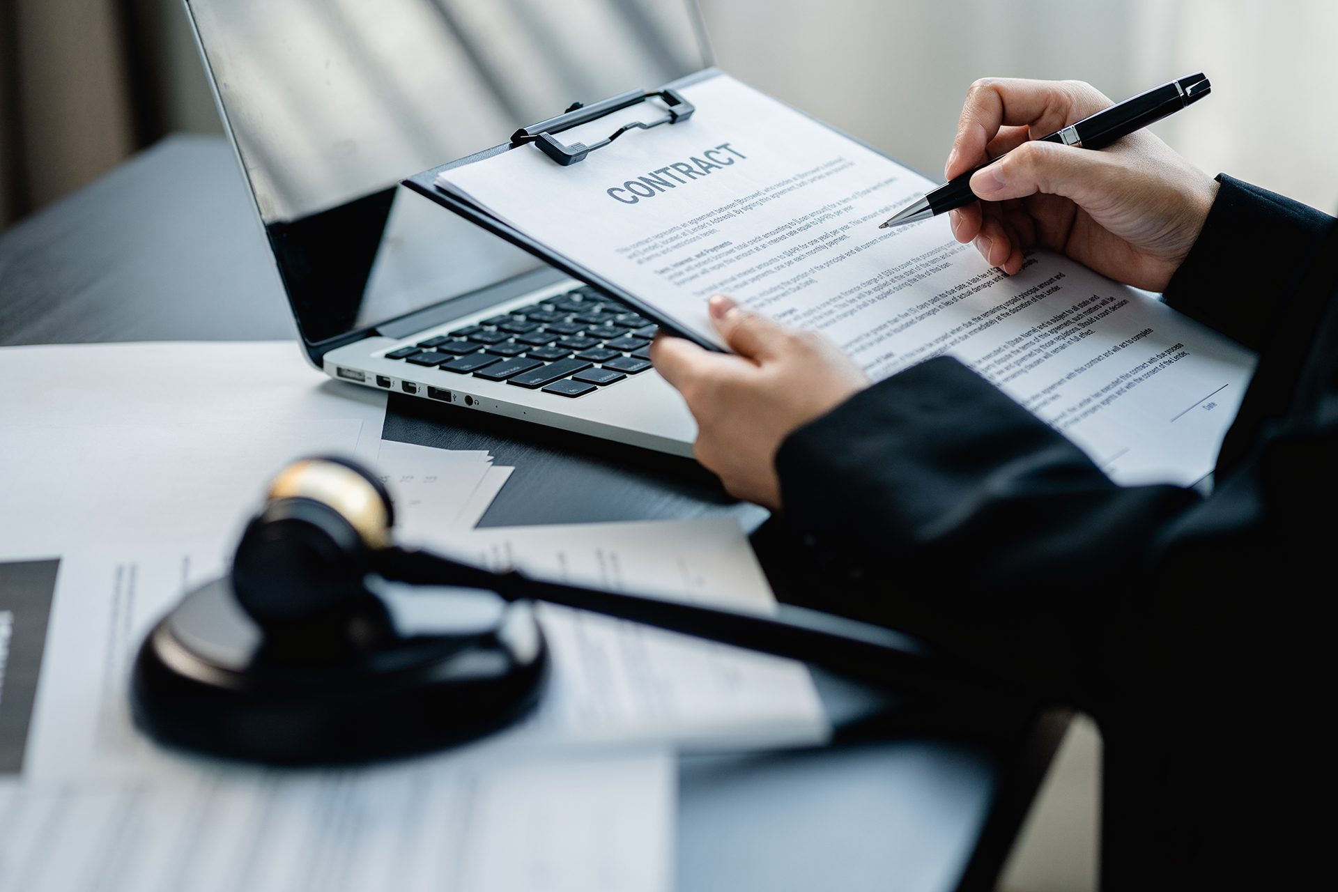 Introduction to English Contract Drafting